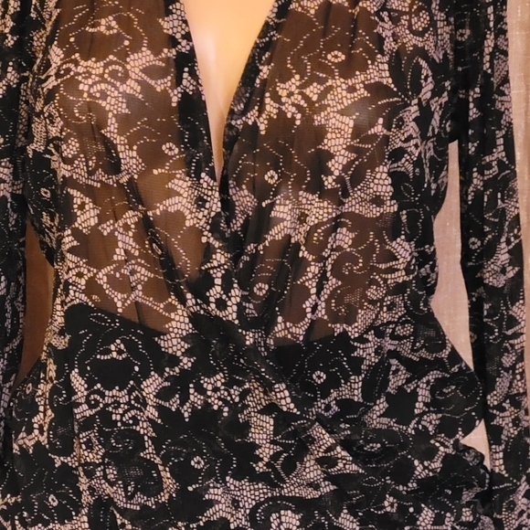 I.n.c sheer black and cream long sleeve top. Size L. EXCELLENT CONDITION! - Picture 3 of 5